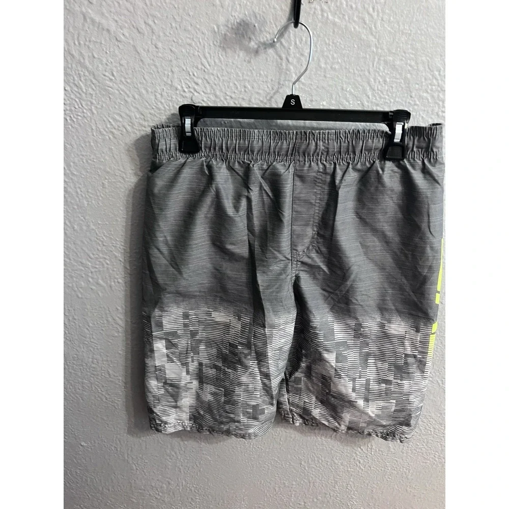 Boys Gray Under Armour YXL Shorts Swim Trunks Shorts